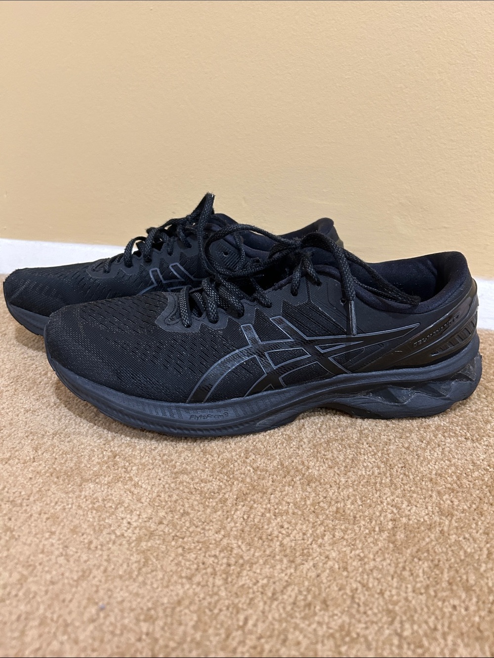 Asics Men's Black Athletic Running Shoes in great condition